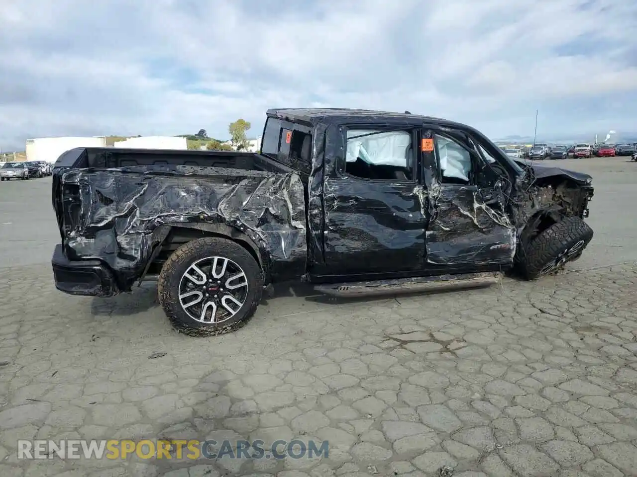 3 Photograph of a damaged car 3GTUUEEL0RG284440 GMC SIERRA 2024