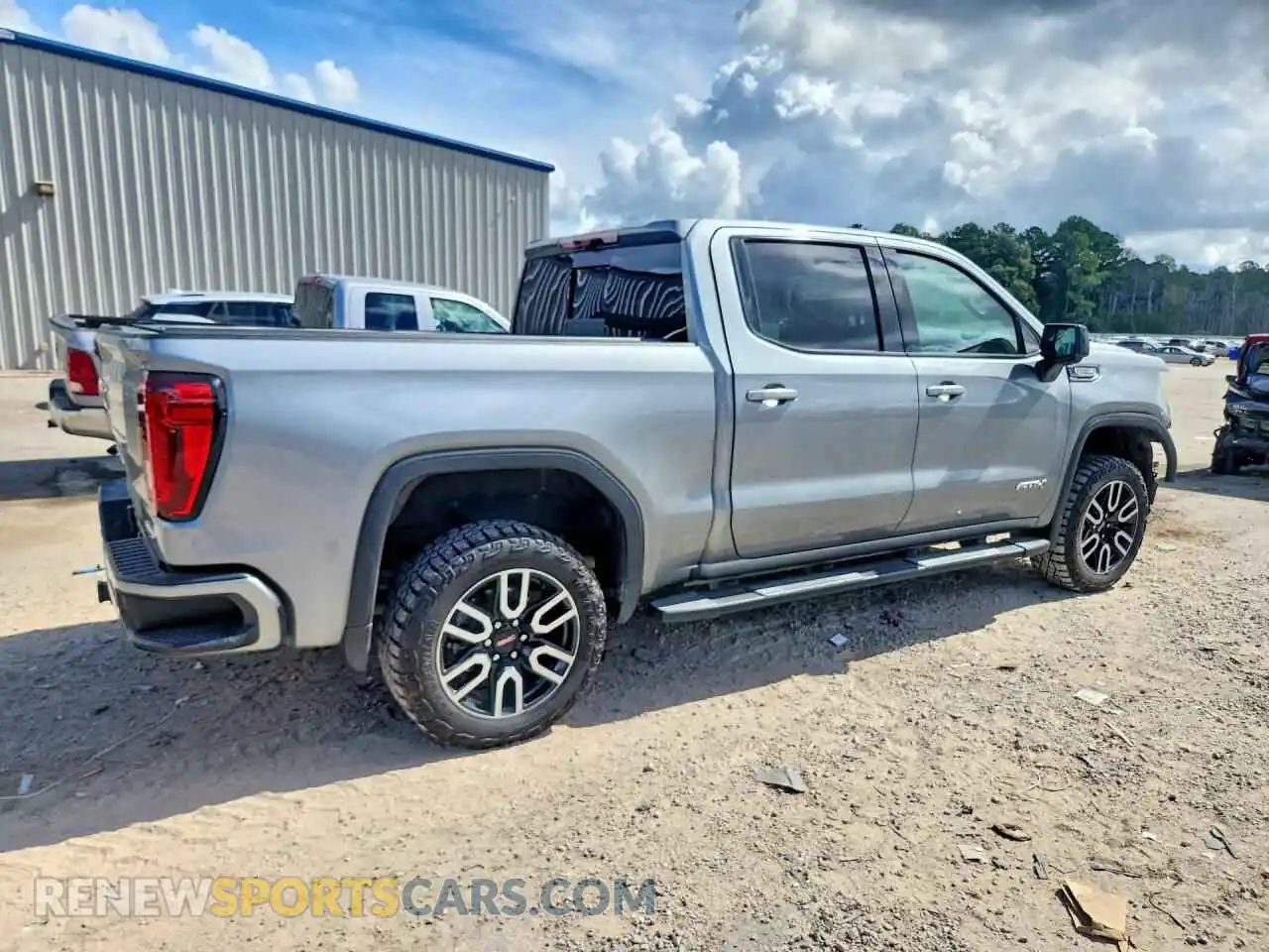 3 Фотография поврежденного автомобиля 3GTUUEEL0RG406570 GMC SIERRA 2024