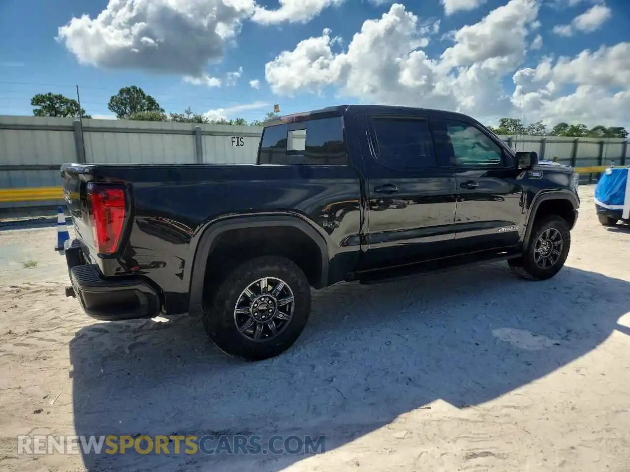 3 Photograph of a damaged car 3GTUUFE83RG349542 GMC SIERRA 2024