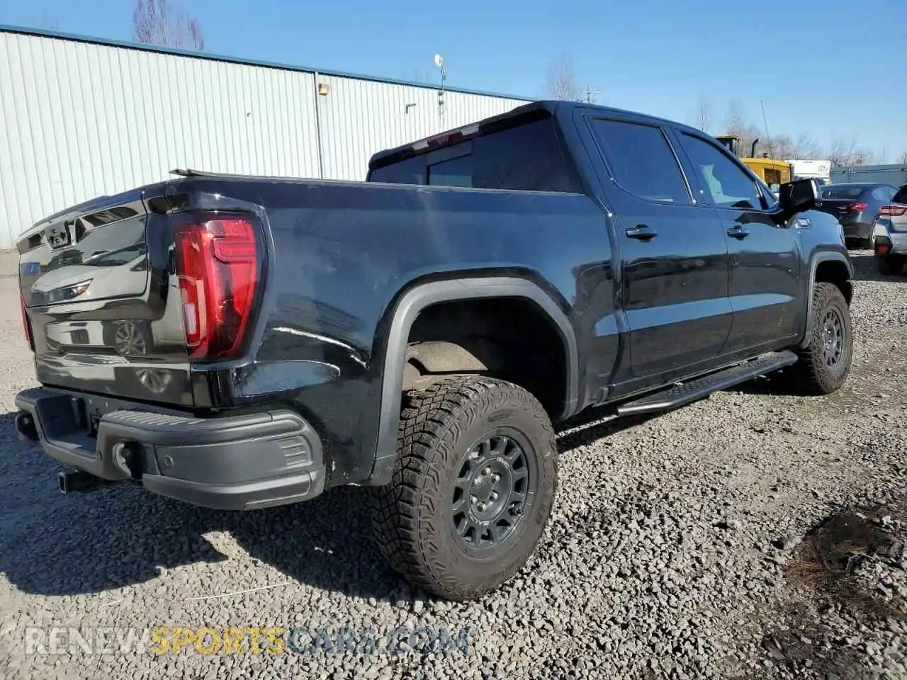 3 Фотография поврежденного автомобиля 3GTUUFE86RG193027 GMC SIERRA 2024