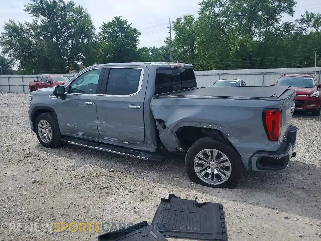 2 Photograph of a damaged car 3GTUUGE84RG420219 GMC SIERRA 2024