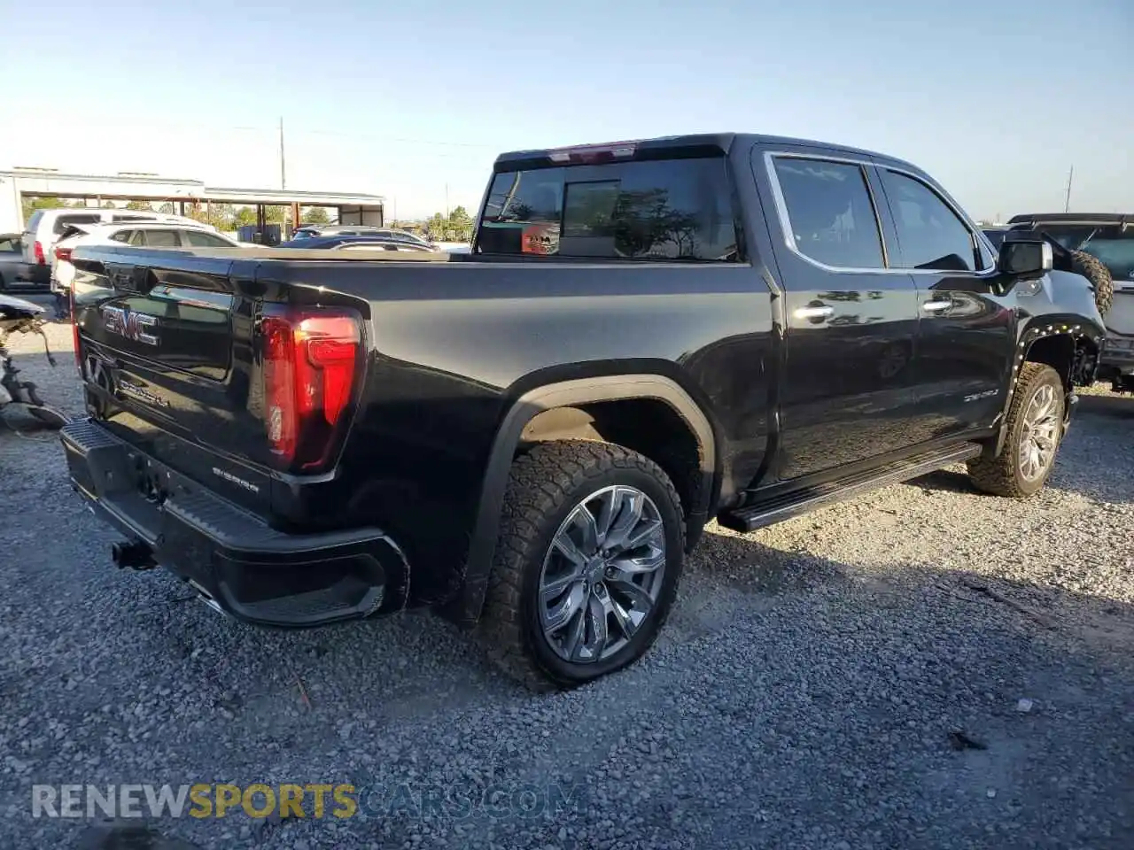 3 Photograph of a damaged car 3GTUUGE85RG462981 GMC SIERRA 2024