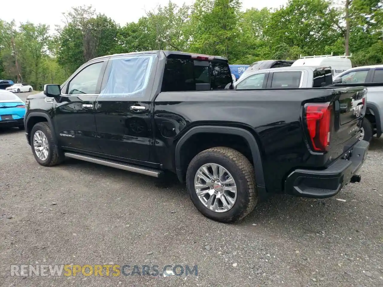 2 fotografías del automóvil dañado 3GTUUGED2RG326577 GMC SIERRA 2024