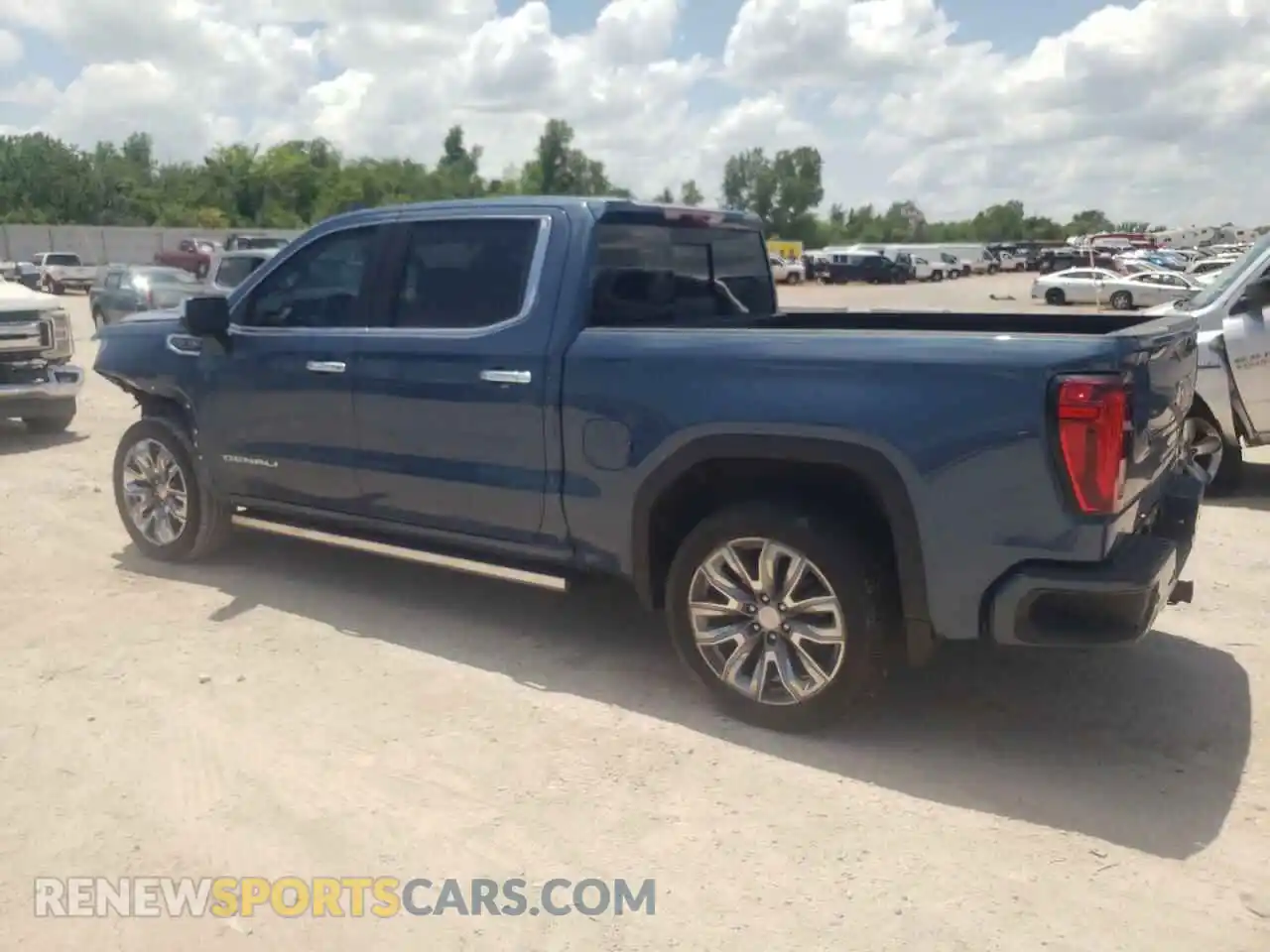 2 fotografías del automóvil dañado 3GTUUGED5RG187917 GMC SIERRA 2024