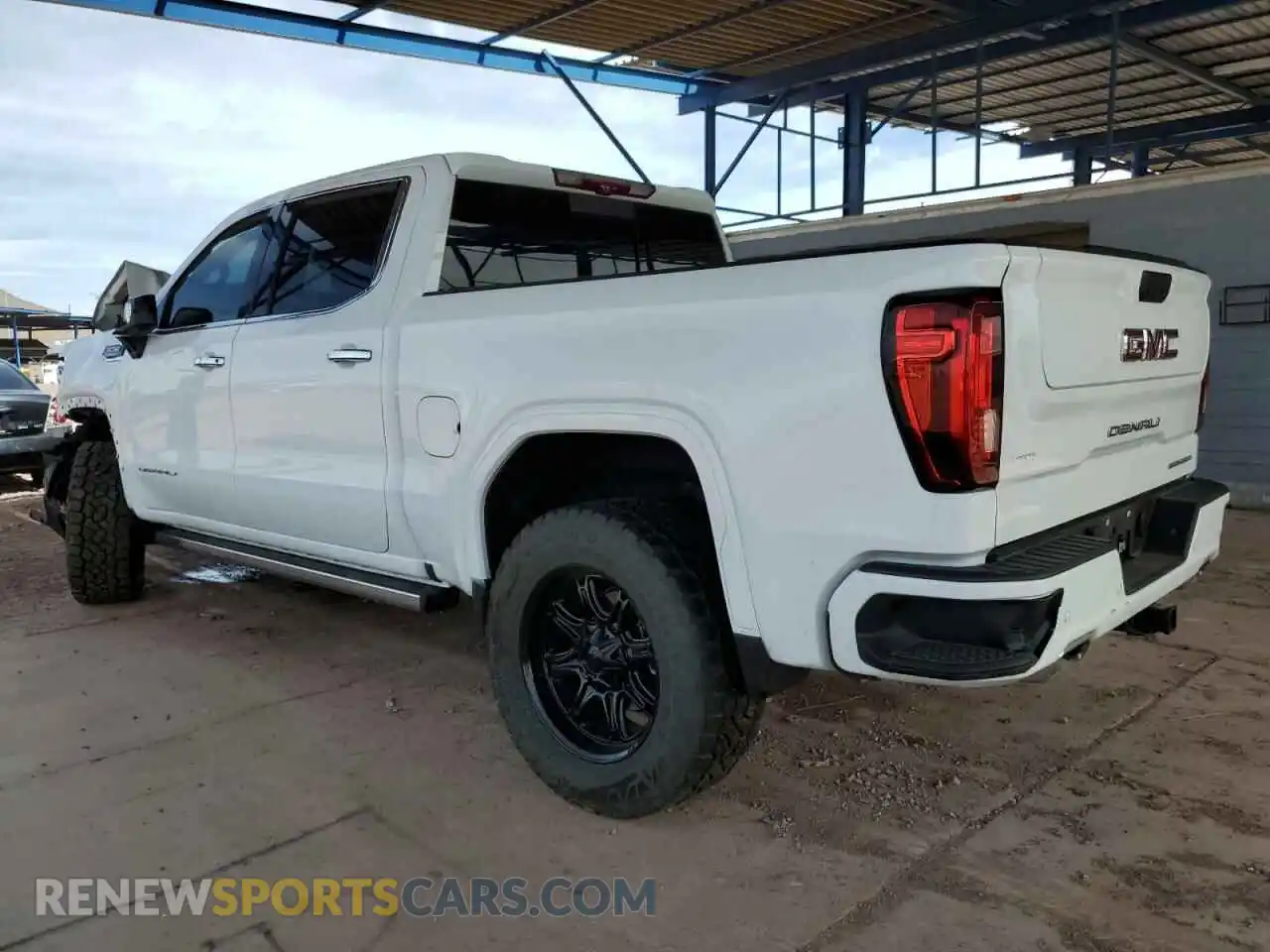 2 fotografías del automóvil dañado 3GTUUGEL6RG197153 GMC SIERRA 2024
