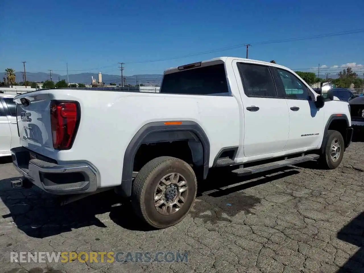 3 Photograph of a damaged car 1GT4HLE76SF303446 GMC SIERRA 2025