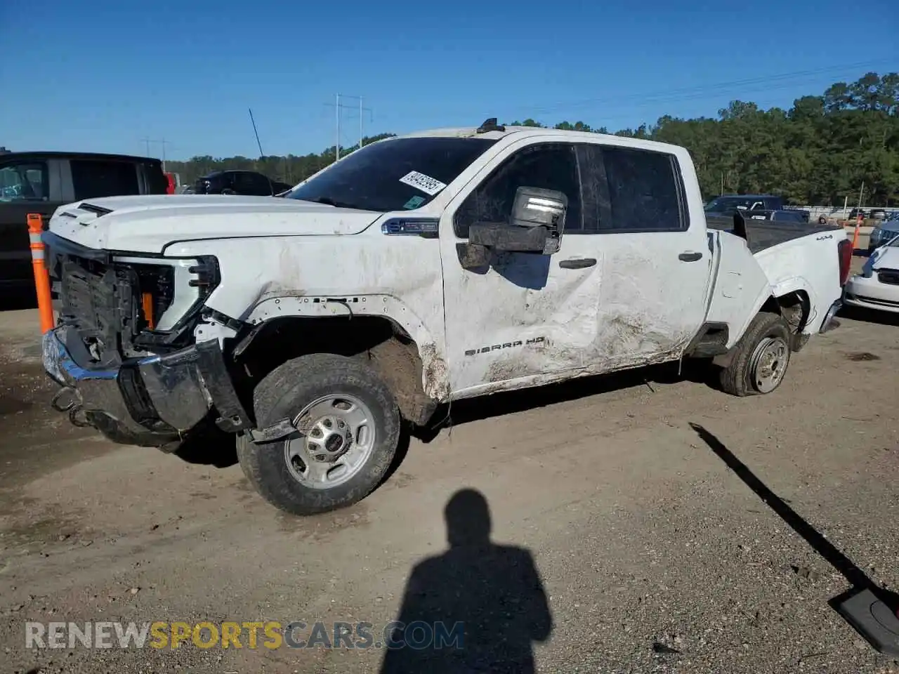 1 Photograph of a damaged car 1GT4ULE70SF269693 GMC SIERRA 2025