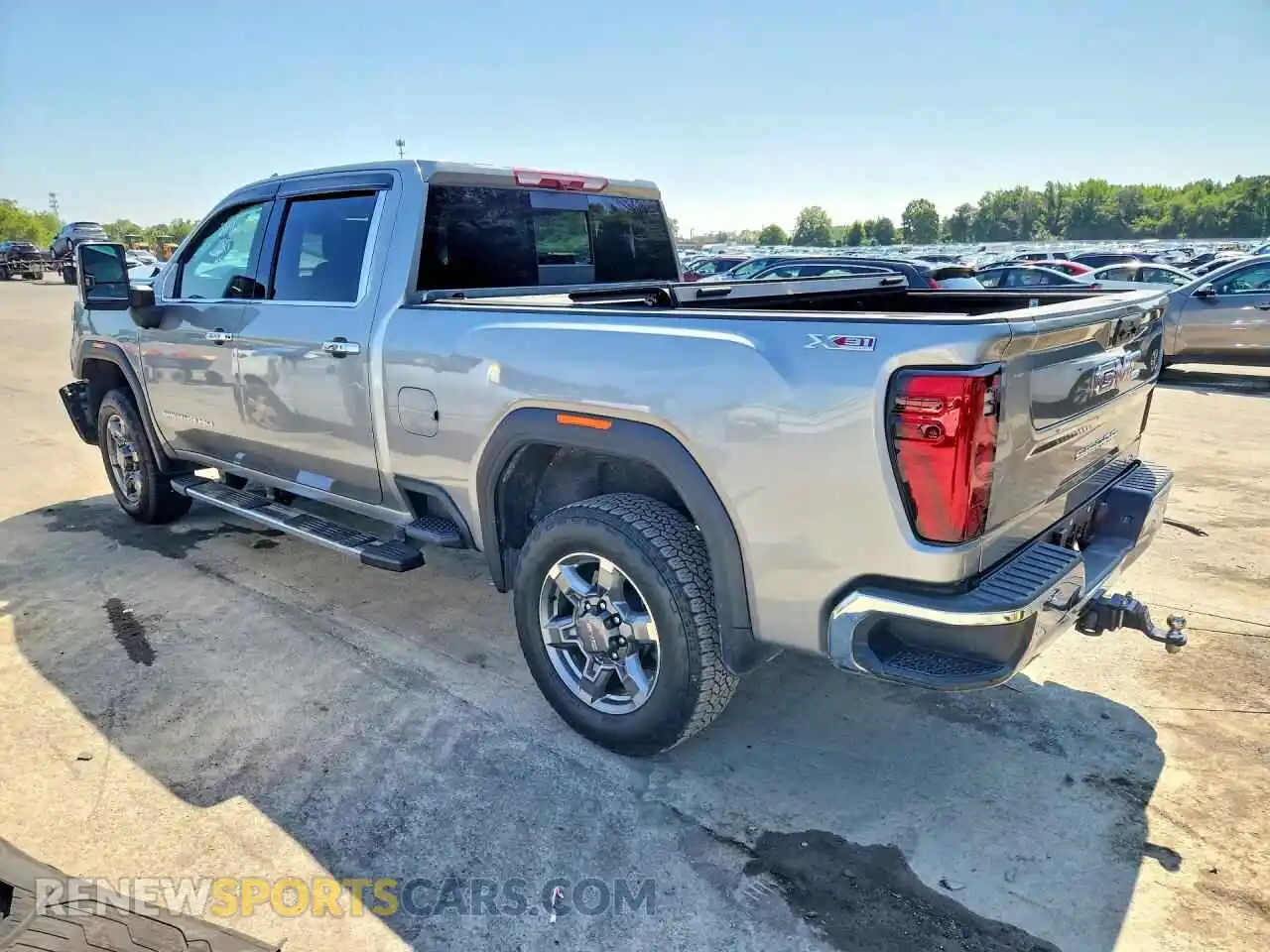 2 Фотография поврежденного автомобиля 1GT4UNE73SF360159 GMC SIERRA 2025