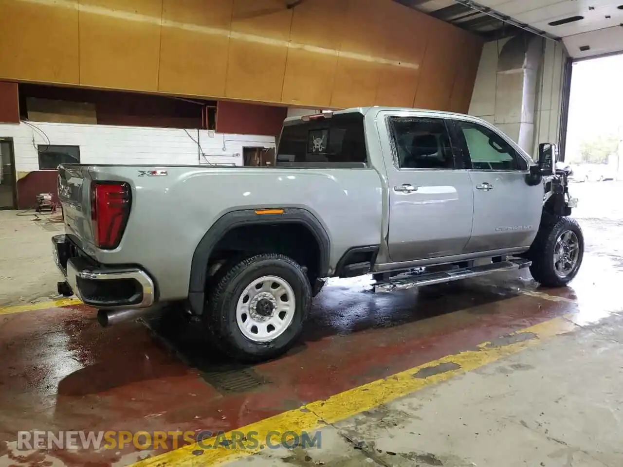 3 Photograph of a damaged car 1GT4UNEY4SF208514 GMC SIERRA 2025