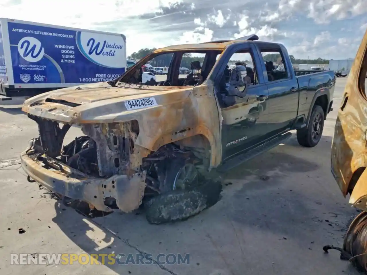 1 Photograph of a damaged car 1GT4UPE73SF105653 GMC SIERRA 2025