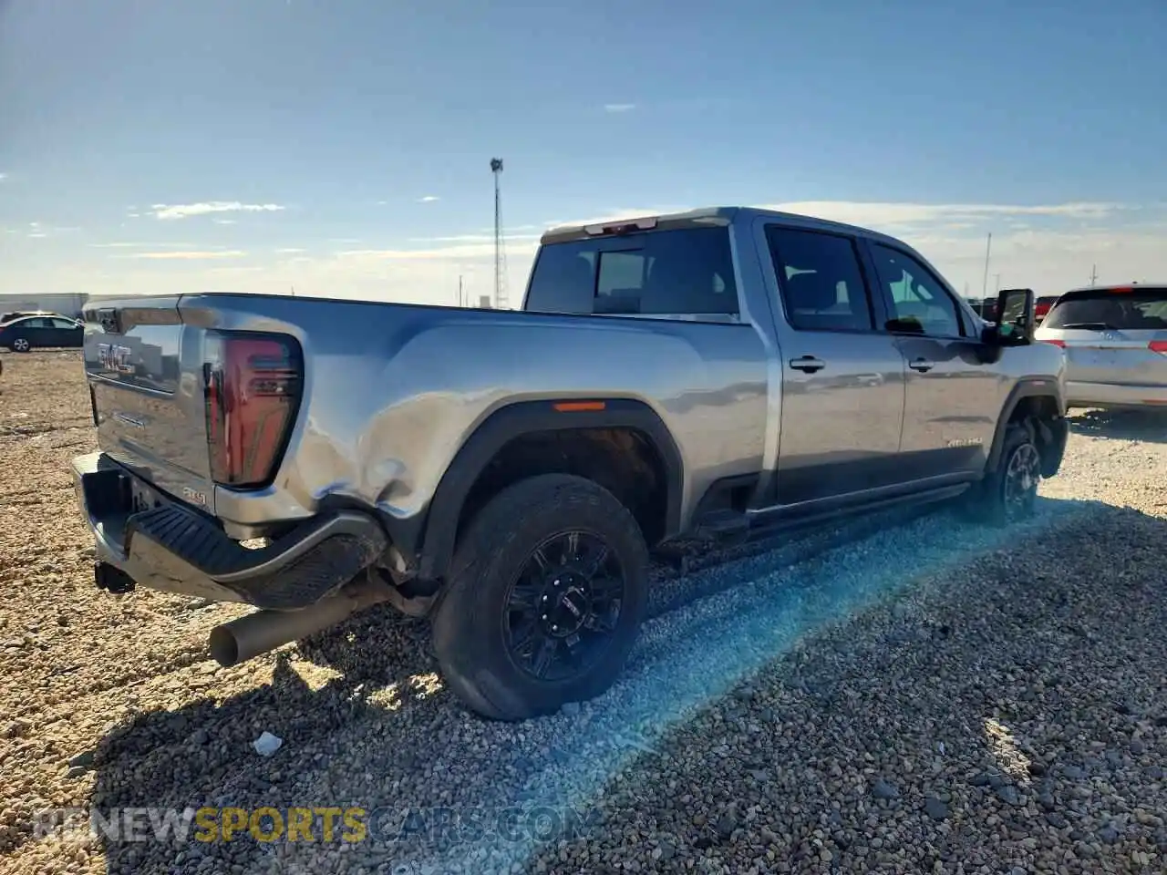 3 Photograph of a damaged car 1GT4UPEY5SF128926 GMC SIERRA 2025
