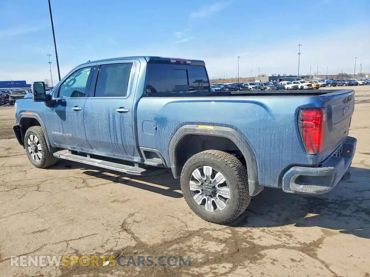 2 Photograph of a damaged car 1GT4URE78SF178335 GMC SIERRA 2025