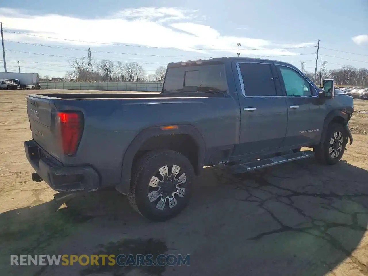 3 Photograph of a damaged car 1GT4URE78SF178335 GMC SIERRA 2025