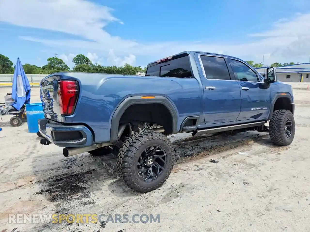 3 Photograph of a damaged car 1GT4UXEY3SF249972 GMC SIERRA 2025