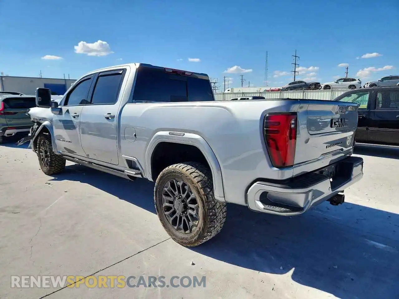 2 Фотография поврежденного автомобиля 1GT4UXEY7SF104742 GMC SIERRA 2025