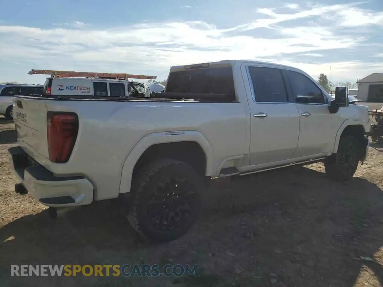 3 Фотография поврежденного автомобиля 1GT4UXEY9SF160150 GMC SIERRA 2025