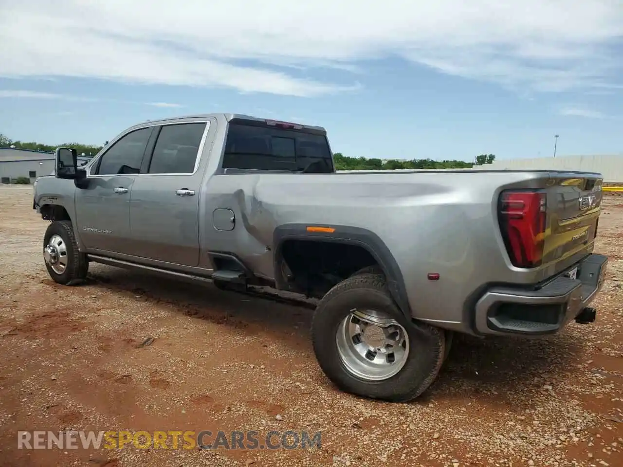 2 Photograph of a damaged car 1GT4UYEY3SF232045 GMC SIERRA 2025