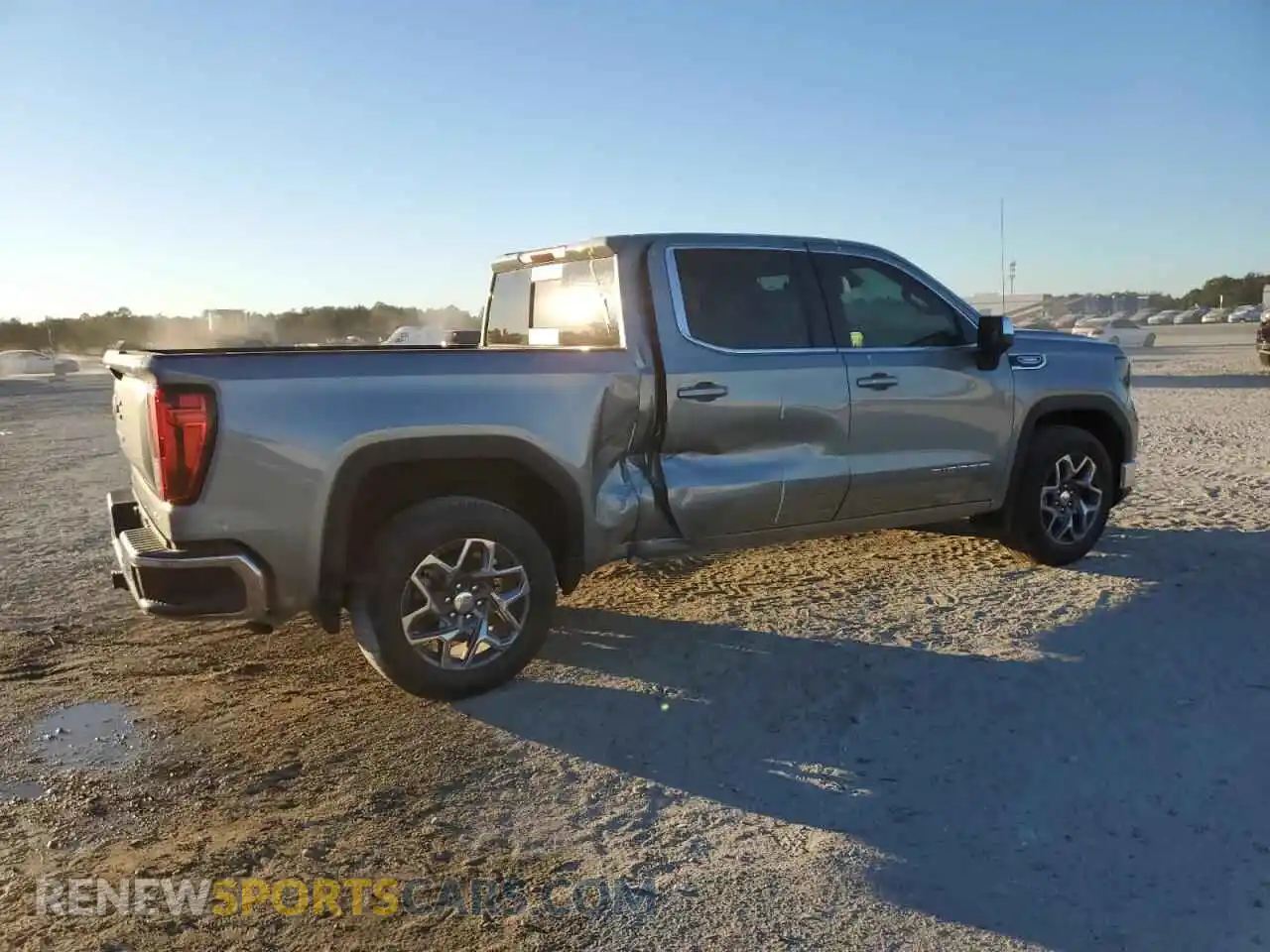 3 Photograph of a damaged car 1GTPHBEKXSZ282692 GMC SIERRA 2025