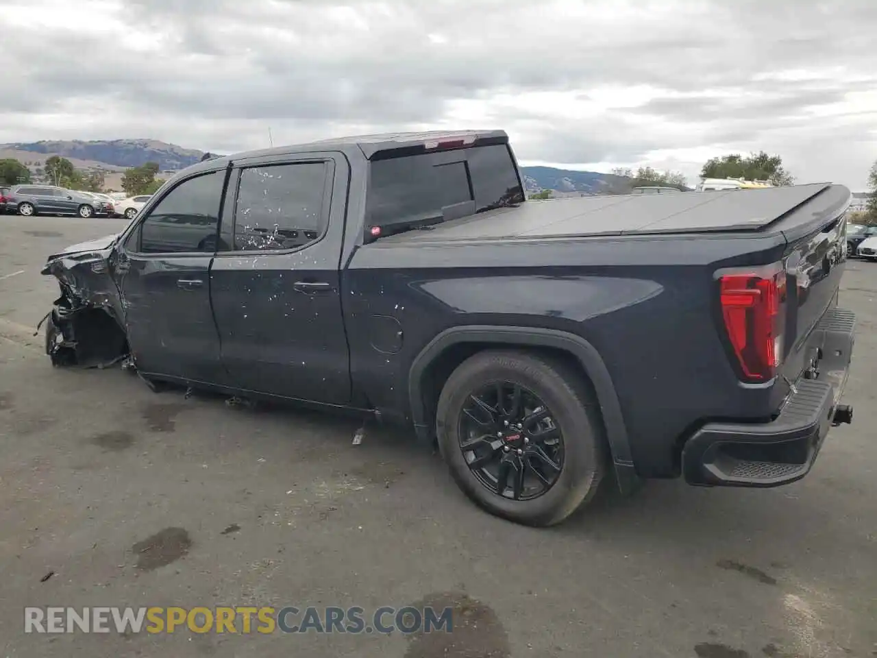 2 Photograph of a damaged car 1GTUUCE86SZ156659 GMC SIERRA 2025