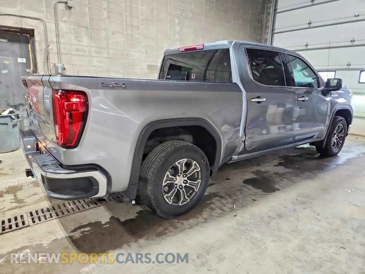 3 Photograph of a damaged car 1GTUUDED8SZ310498 GMC SIERRA 2025