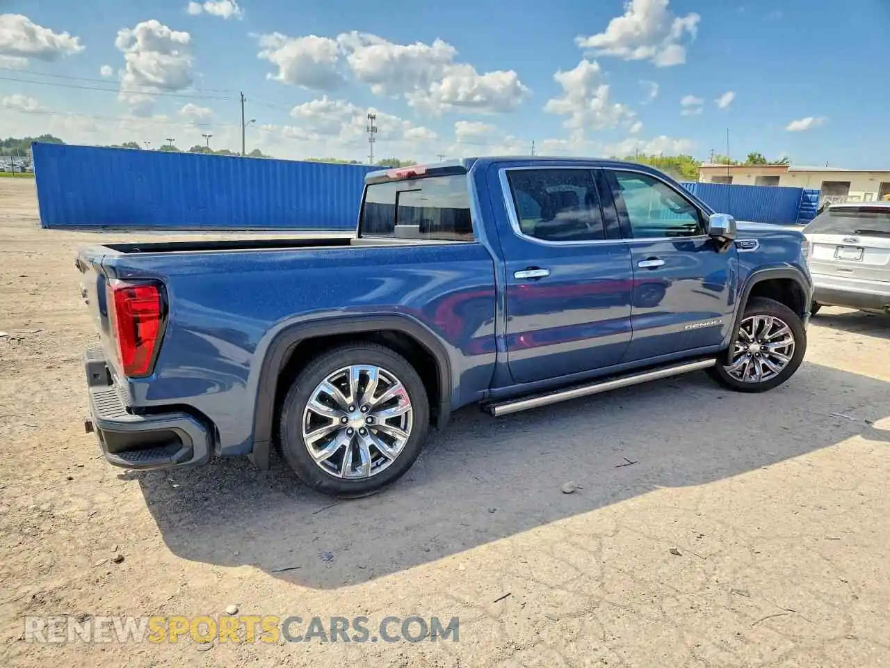 3 Фотография поврежденного автомобиля 1GTUUGED8SZ312902 GMC SIERRA 2025