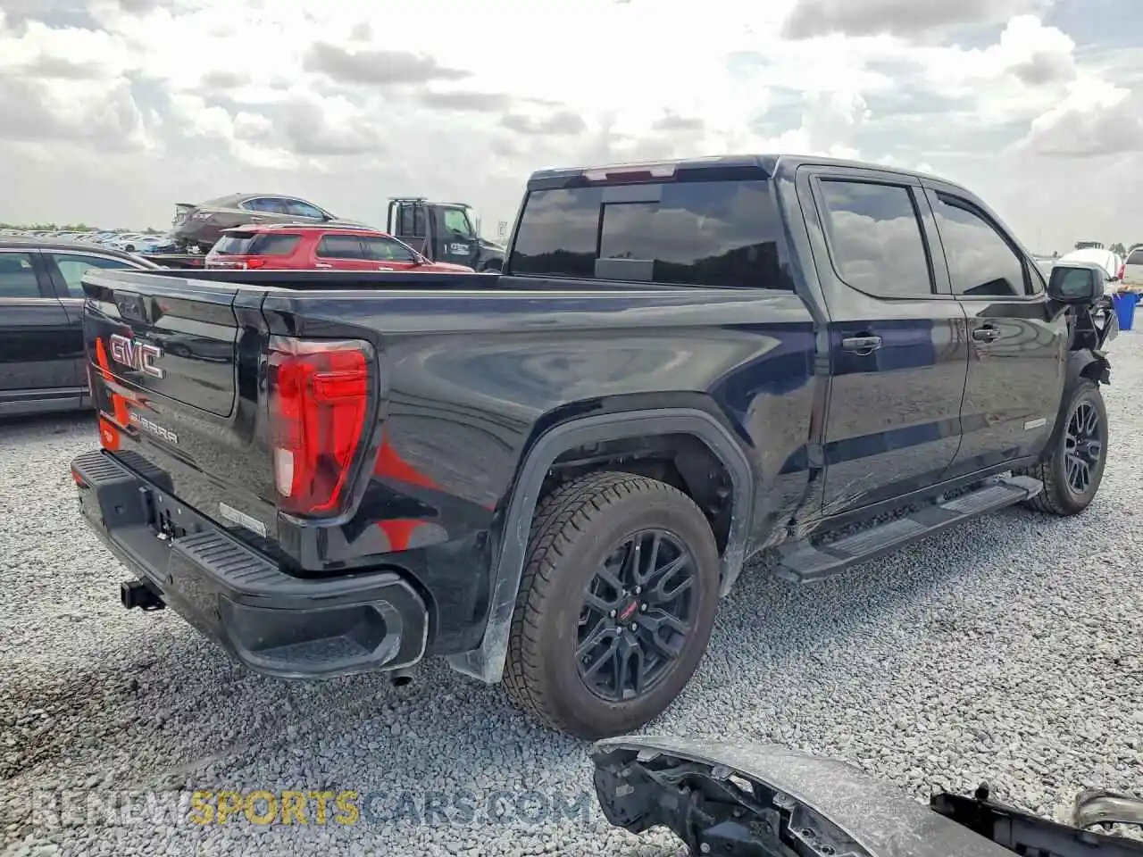 3 Фотография поврежденного автомобиля 3GTPHCEDXSG171888 GMC SIERRA 2025