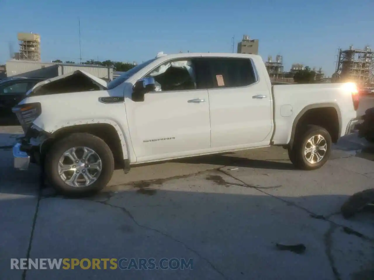 1 Photograph of a damaged car 3GTPHDED0SG254994 GMC SIERRA 2025