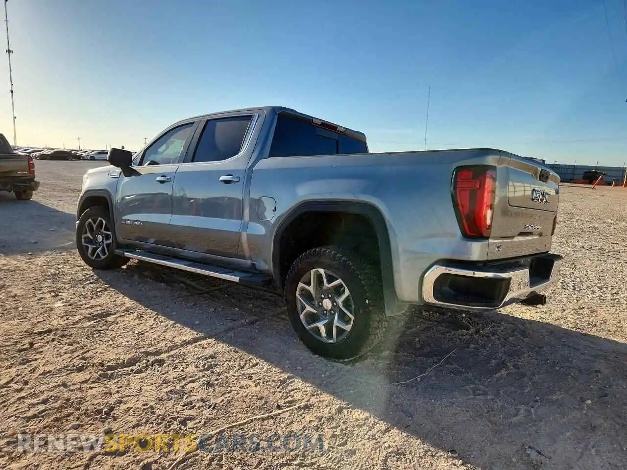 2 Photograph of a damaged car 3GTPHDED7SG300918 GMC SIERRA 2025