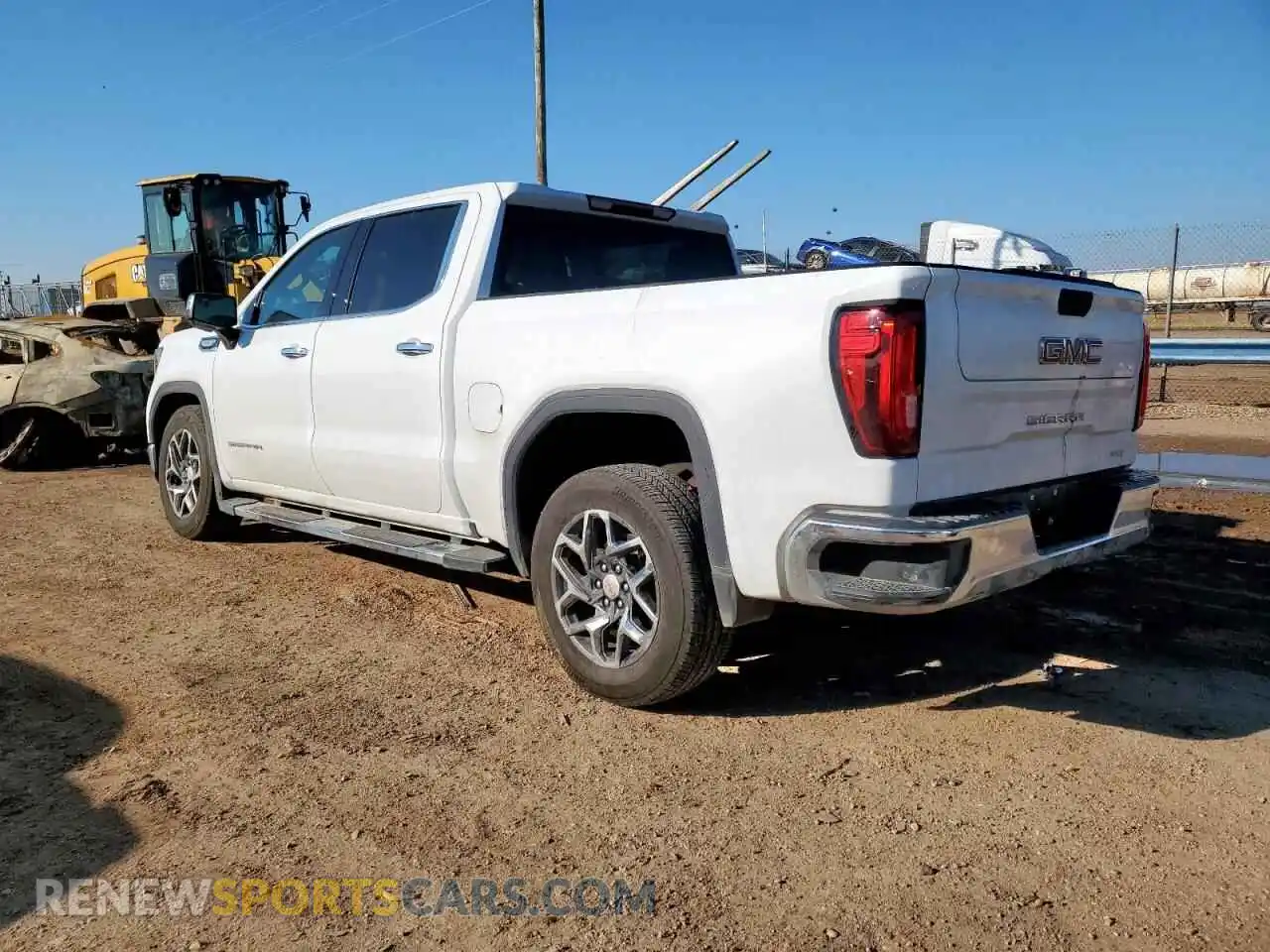 2 Photograph of a damaged car 3GTPHDEDXSG326302 GMC SIERRA 2025