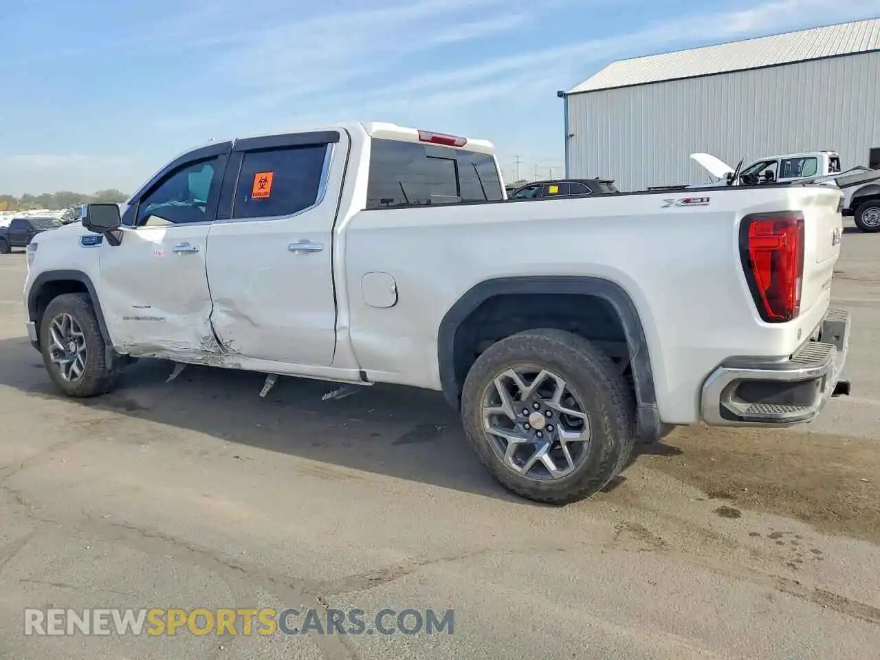 2 Фотография поврежденного автомобиля 3GTUUDED1SG197686 GMC SIERRA 2025