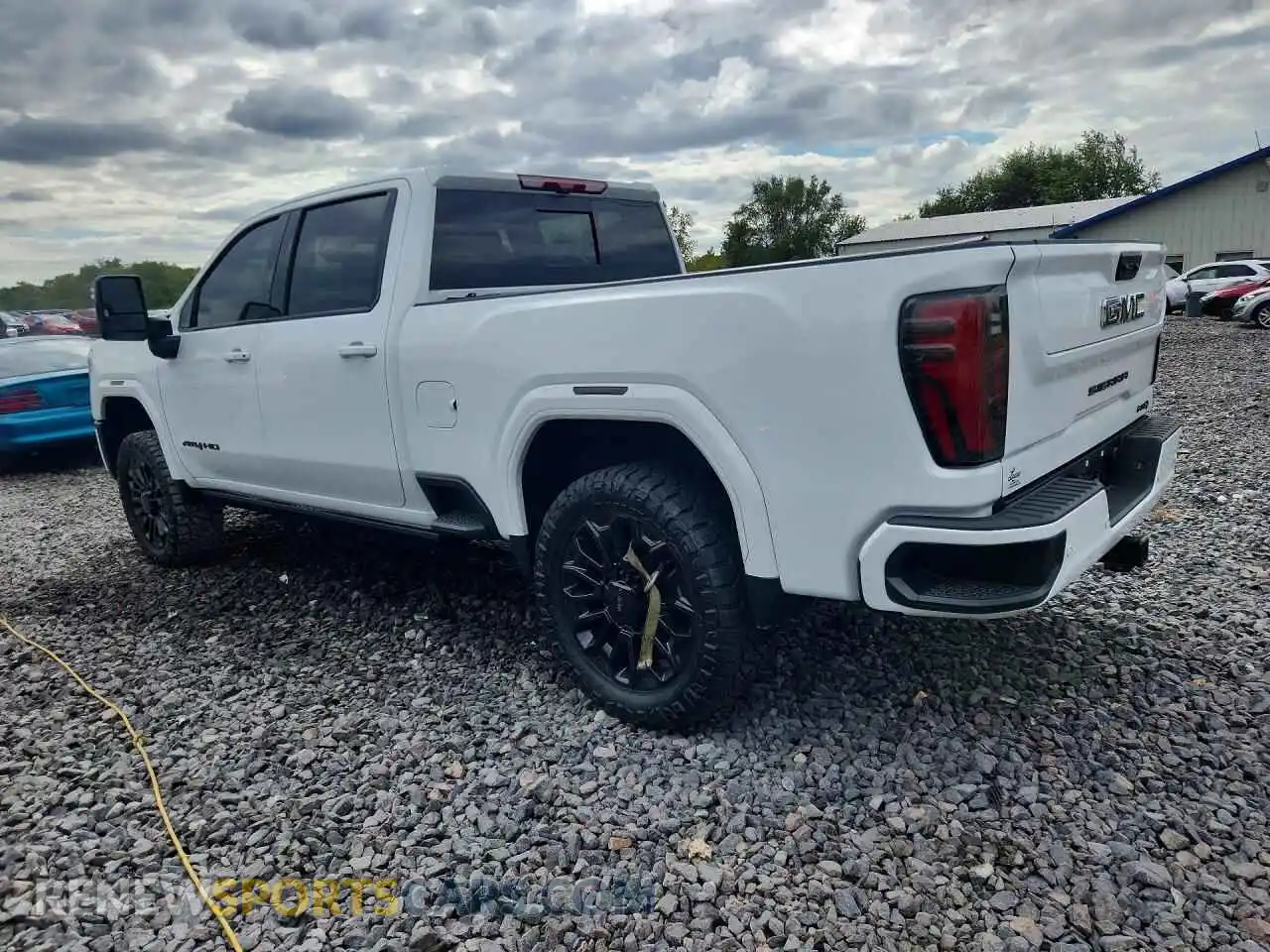 2 Photograph of a damaged car 1GT4UPE77TF143548 GMC SIERRA 2026