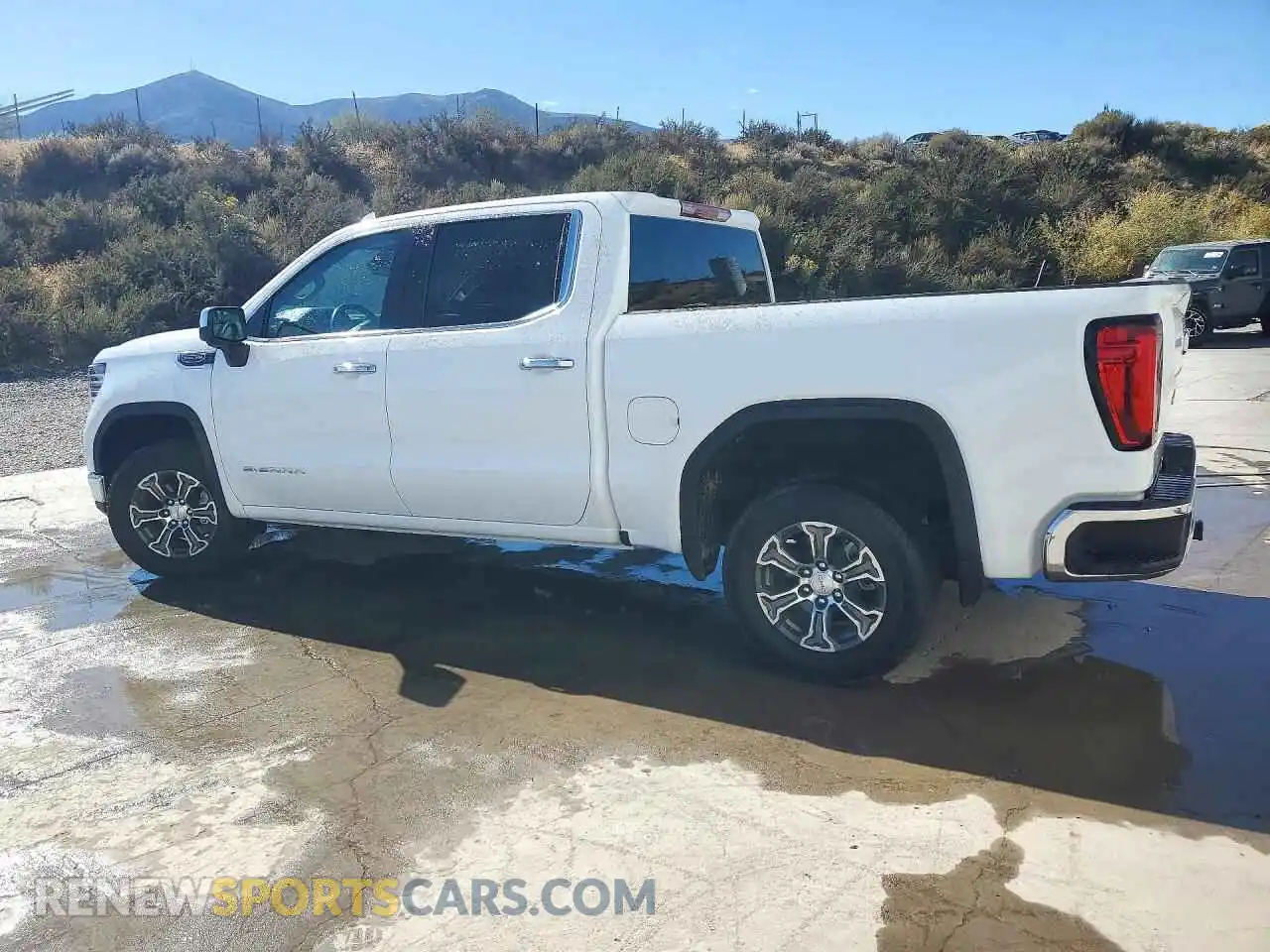 2 Photograph of a damaged car 1GTPHDEDXTZ250923 GMC SIERRA 2026