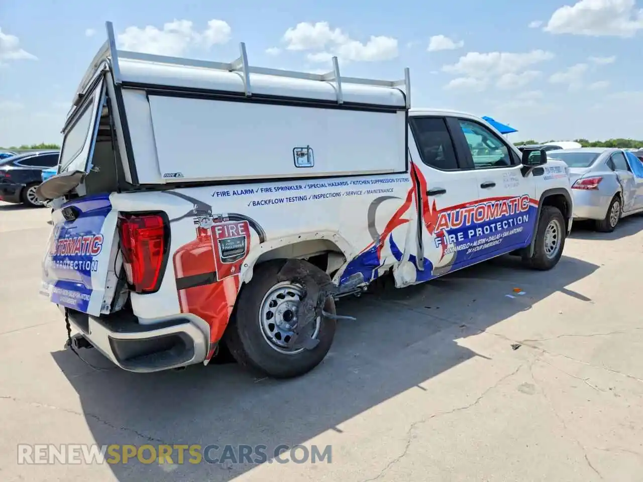 3 Photograph of a damaged car 1GTRHAED0TZ111777 GMC SIERRA 2026