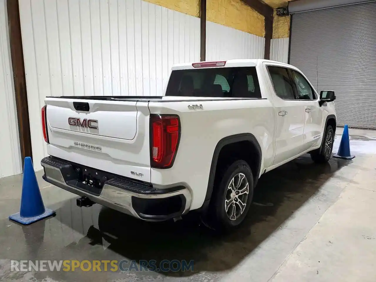 3 fotografías del automóvil dañado 1GTUUDED2TZ313849 GMC SIERRA 2026