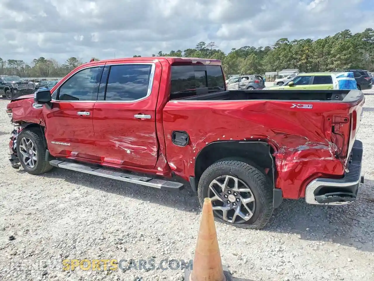 2 Photograph of a damaged car 3GTUUDED4TG201506 GMC SIERRA 2026