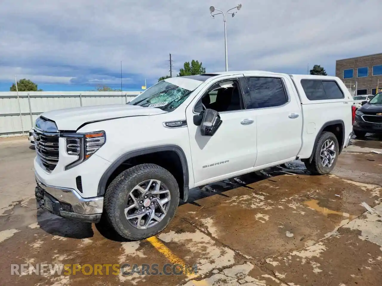 1 Фотография поврежденного автомобиля 3GTUUDED4TG331415 GMC SIERRA 2026