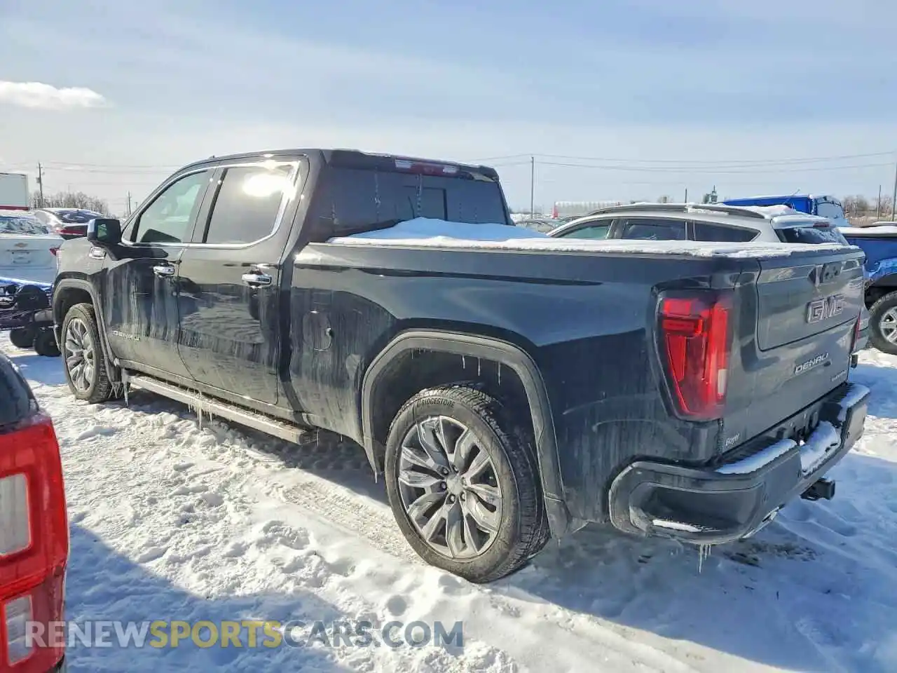 2 Photograph of a damaged car 3GTUUGE82TG130455 GMC SIERRA 2026