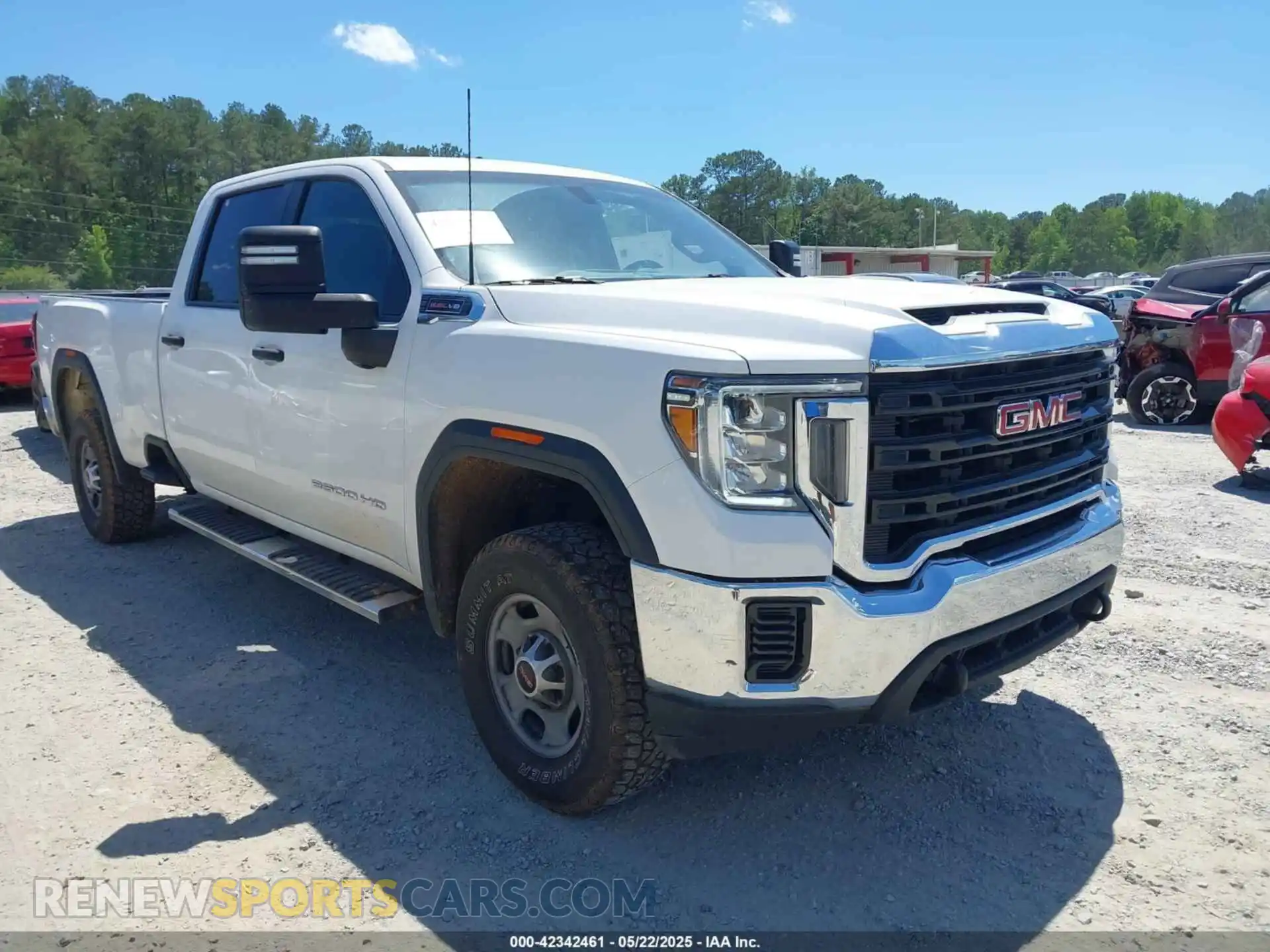 1 Photograph of a damaged car 1GT49LE74MF127853 GMC SIERRA 2500HD 2021