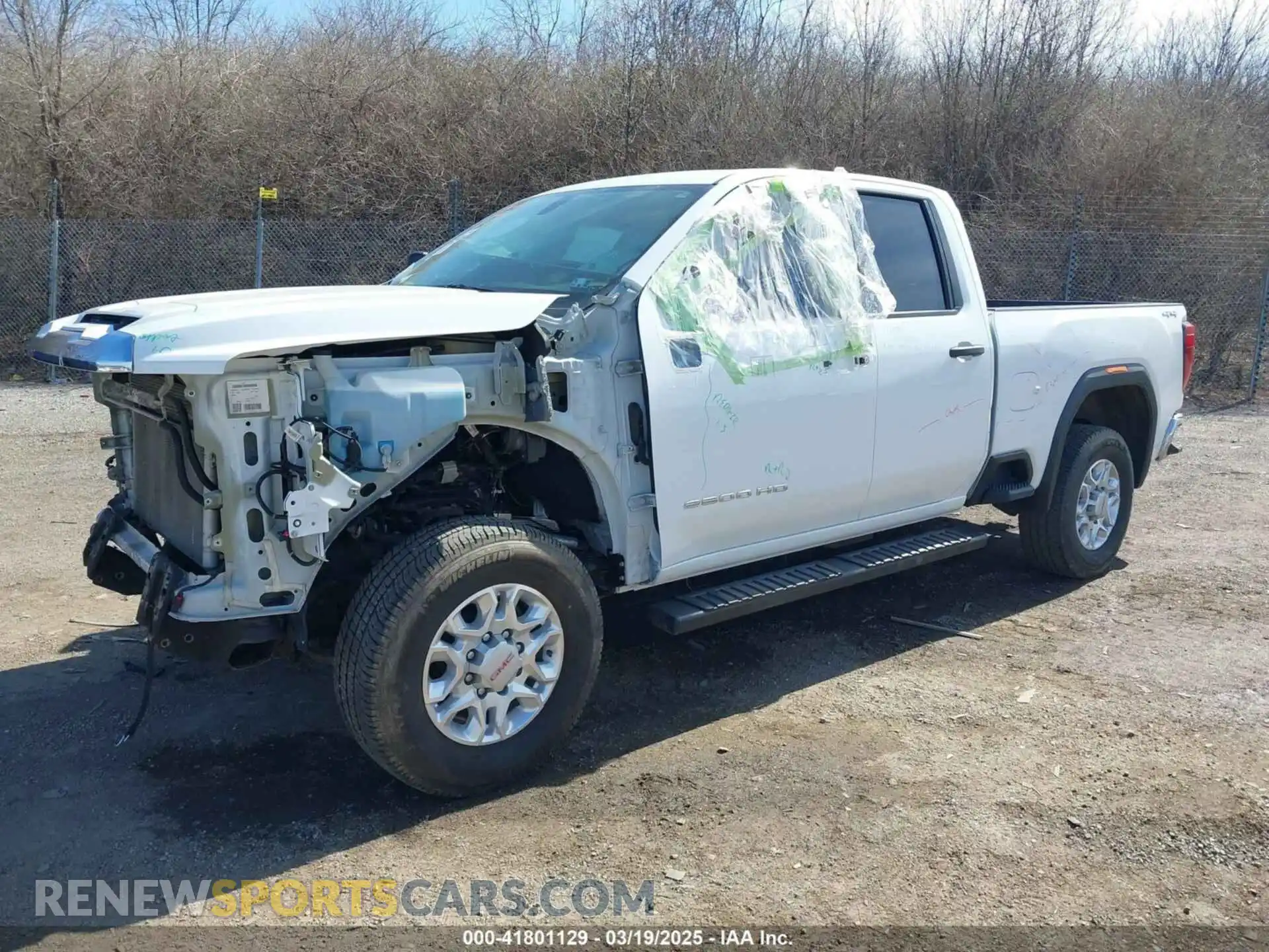 2 Photograph of a damaged car 1GT59LE75MF208395 GMC SIERRA 2500HD 2021
