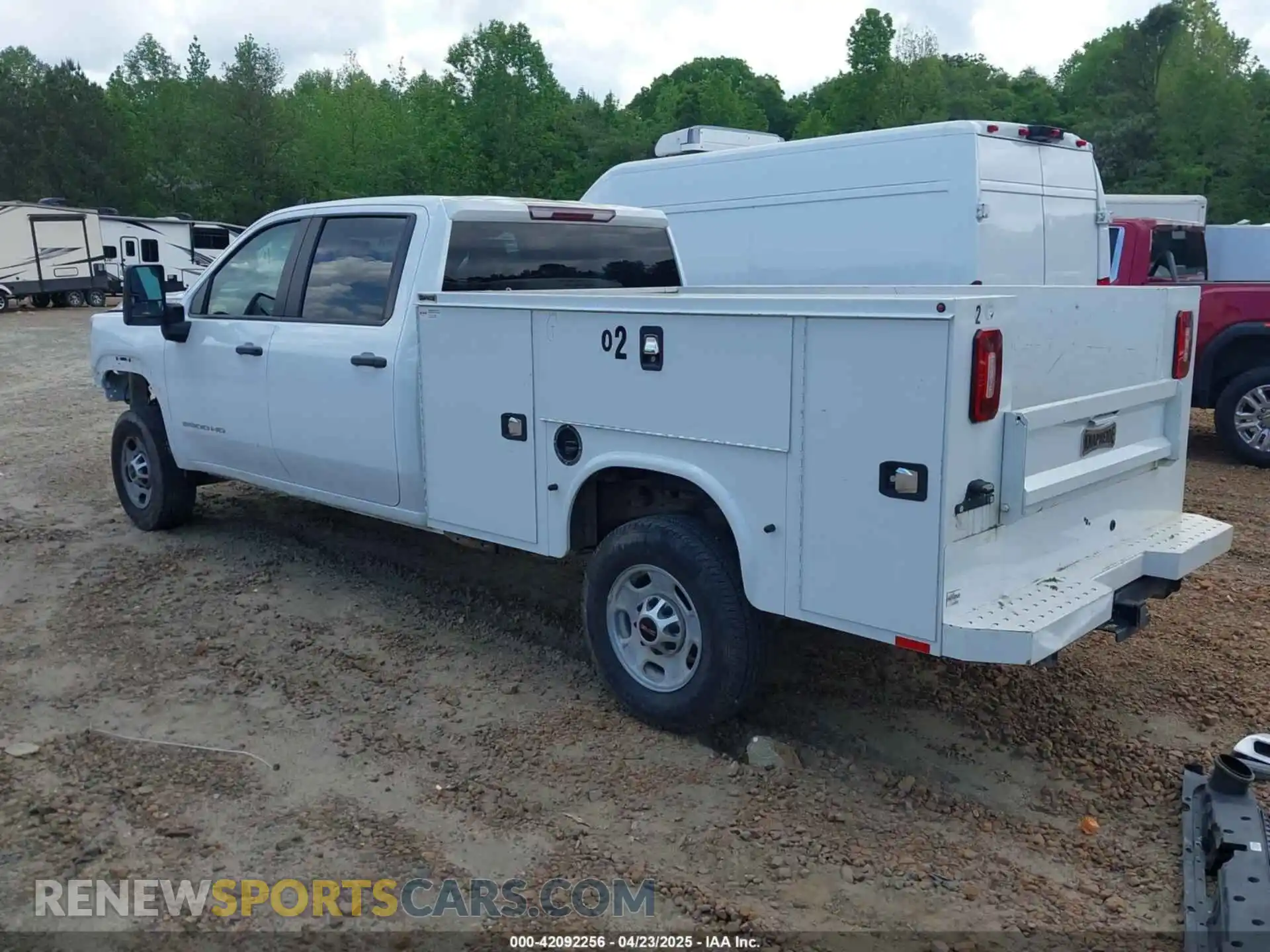 3 Photograph of a damaged car 1GD18LE79PF187634 GMC SIERRA 2500HD 2023
