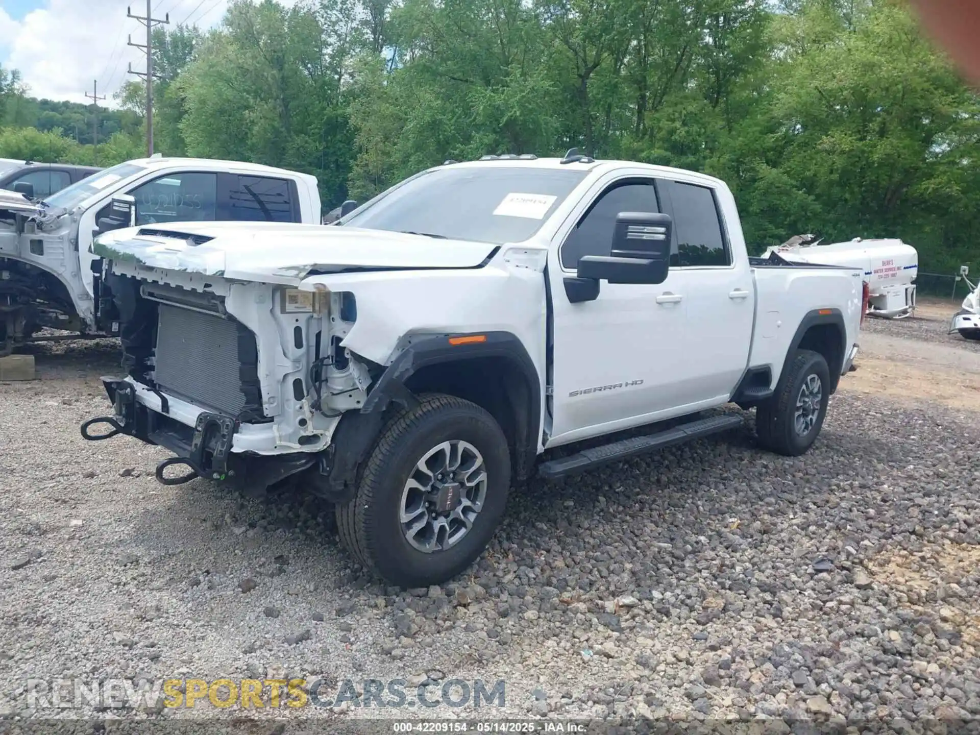 2 Photograph of a damaged car 1GT59ME79RF448708 GMC SIERRA 2500HD 2024