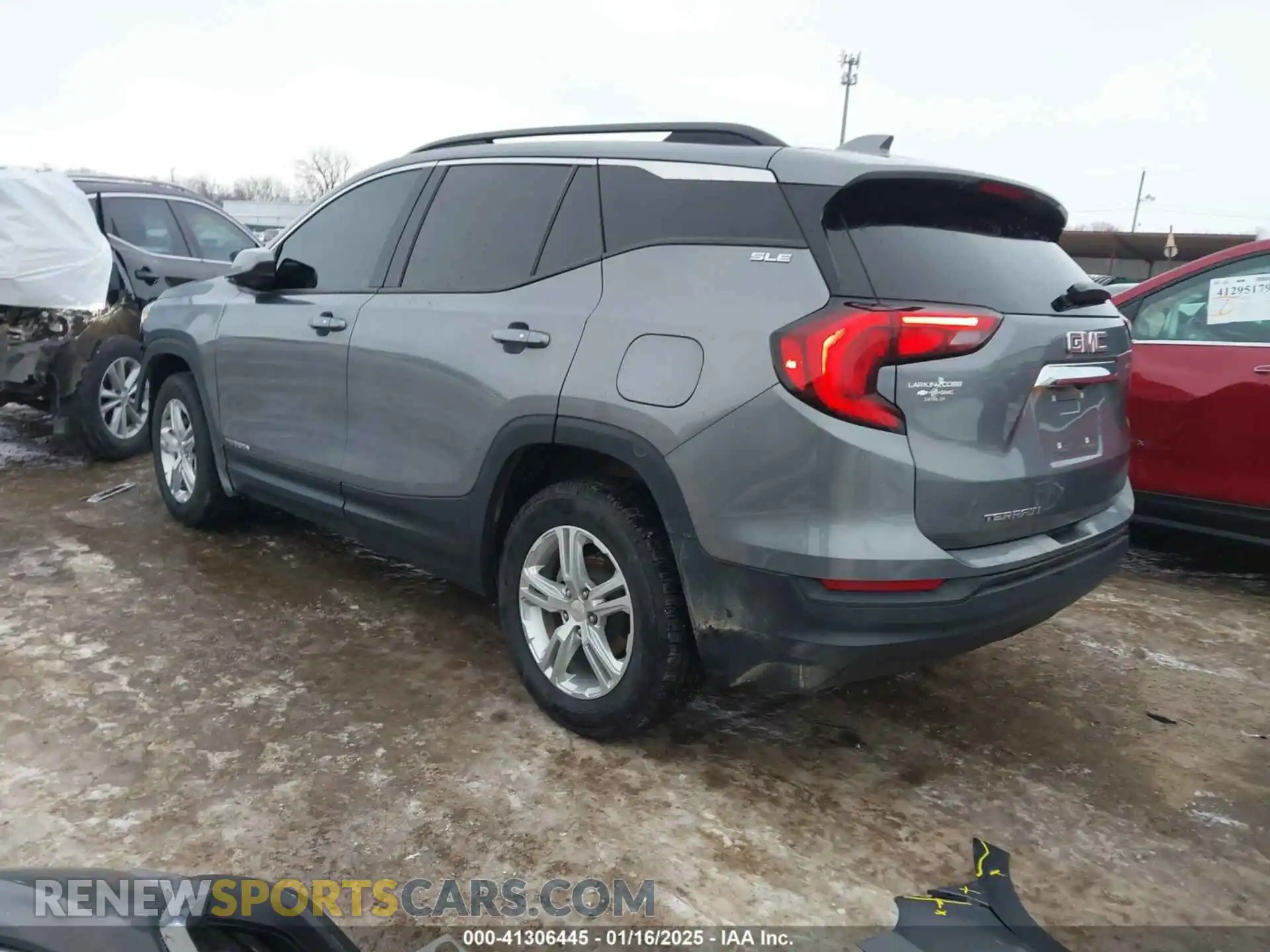 3 Photograph of a damaged car 3GKALMEV0KL104361 GMC TERRAIN 2019