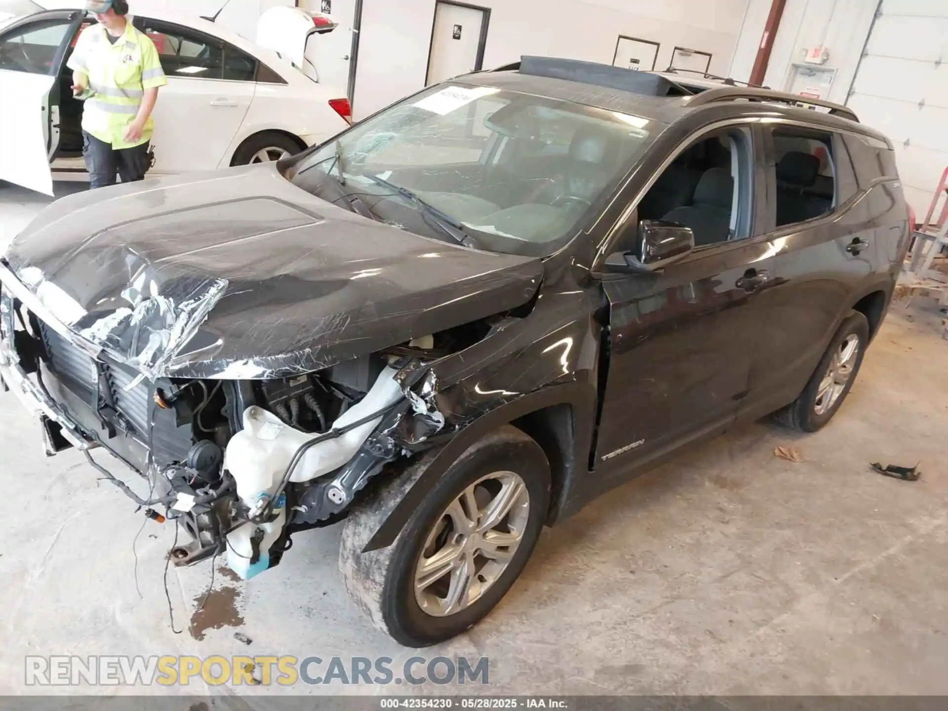 2 Photograph of a damaged car 3GKALMEV1KL140916 GMC TERRAIN 2019