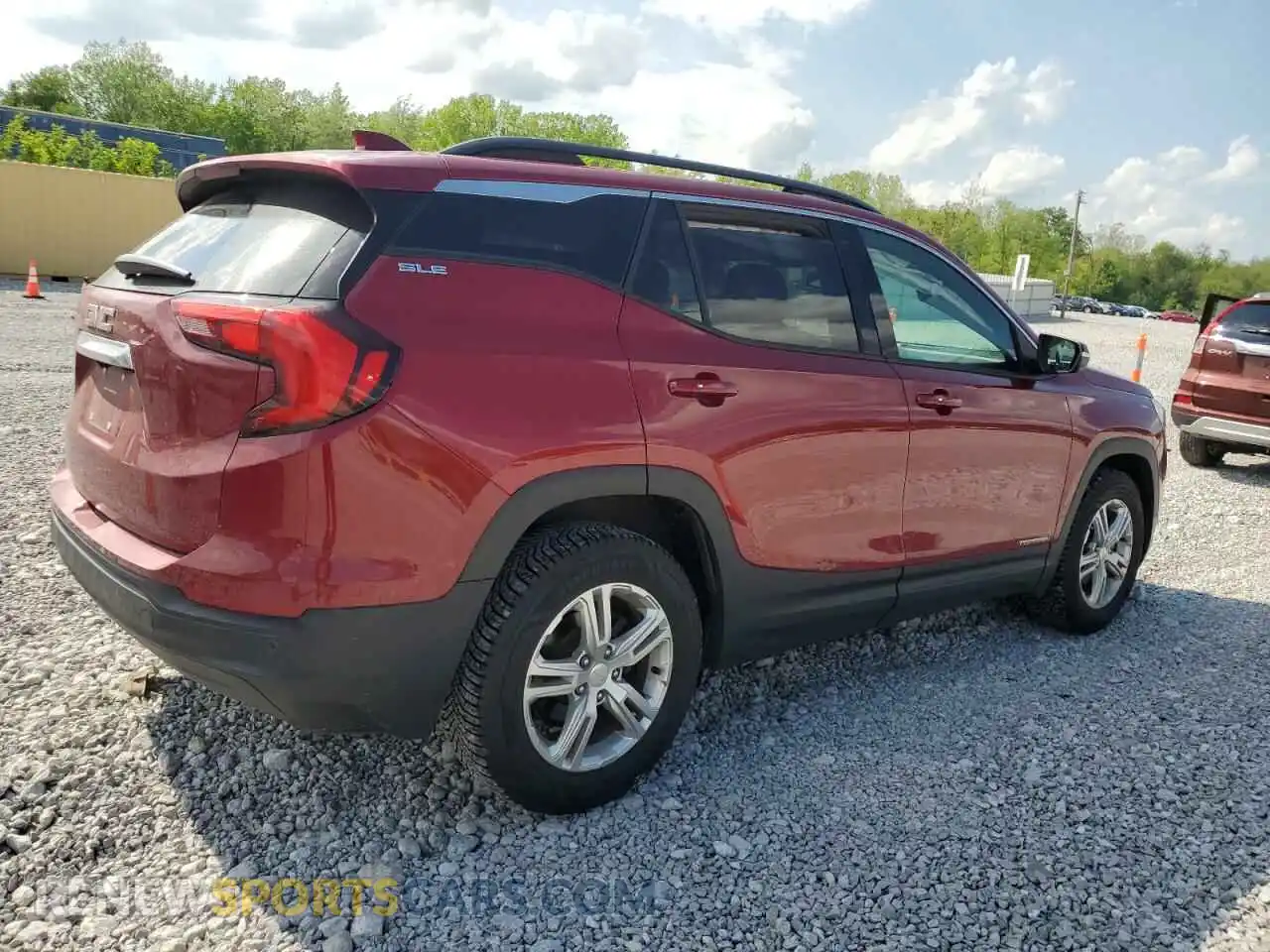 3 Photograph of a damaged car 3GKALMEV2KL101395 GMC TERRAIN 2019