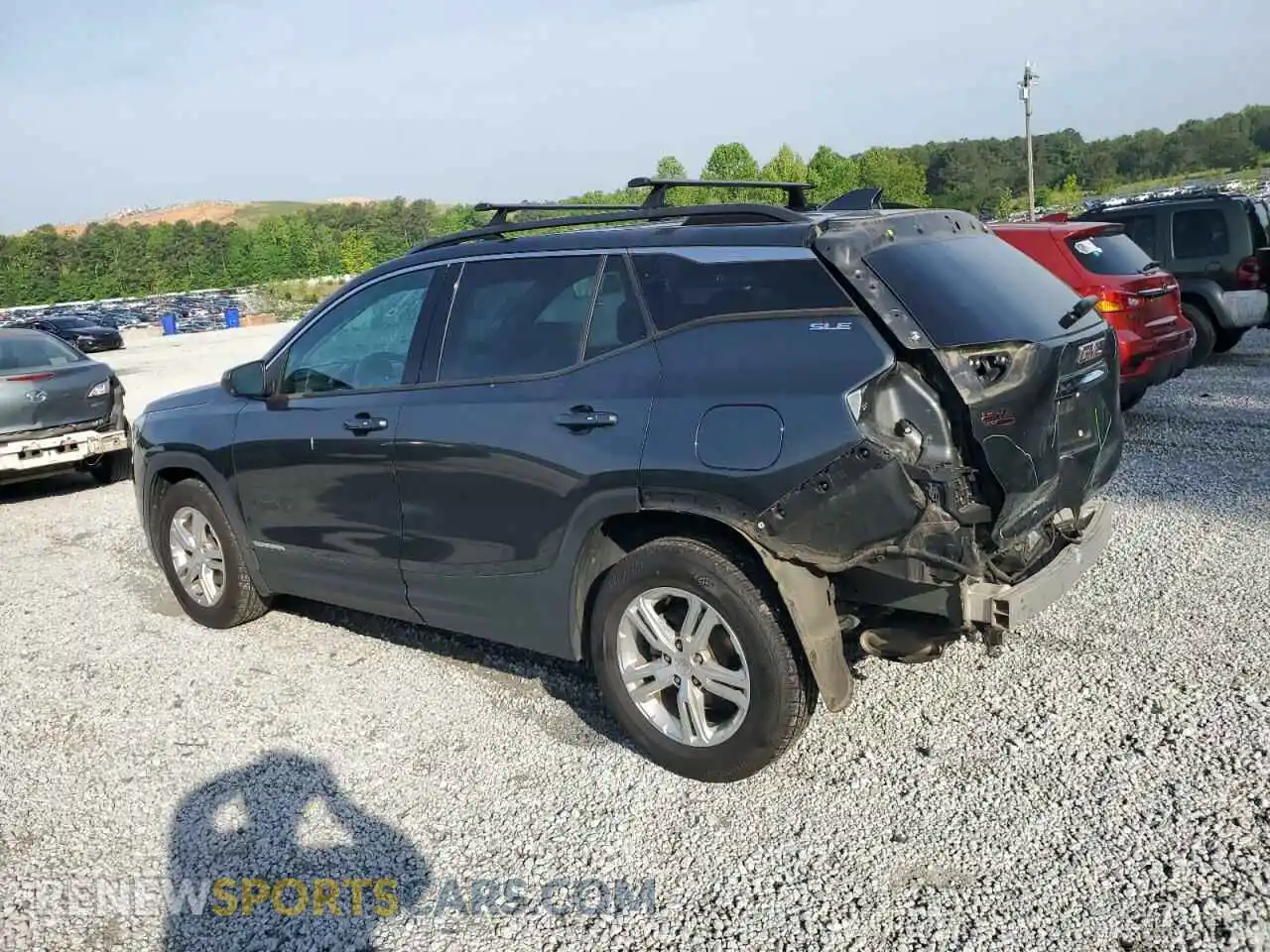 2 Photograph of a damaged car 3GKALMEV2KL136695 GMC TERRAIN 2019