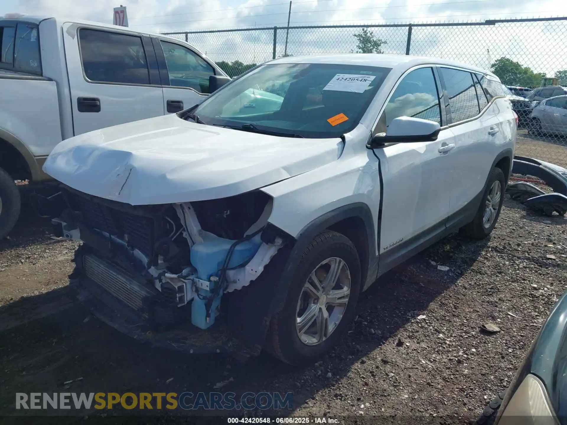 2 Photograph of a damaged car 3GKALMEV2KL290050 GMC TERRAIN 2019