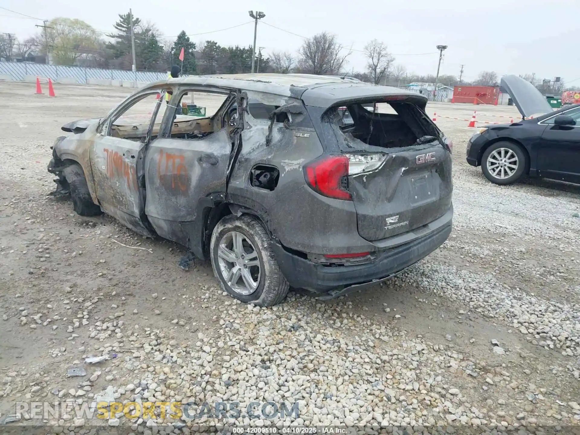 3 Photograph of a damaged car 3GKALMEV3KL178485 GMC TERRAIN 2019
