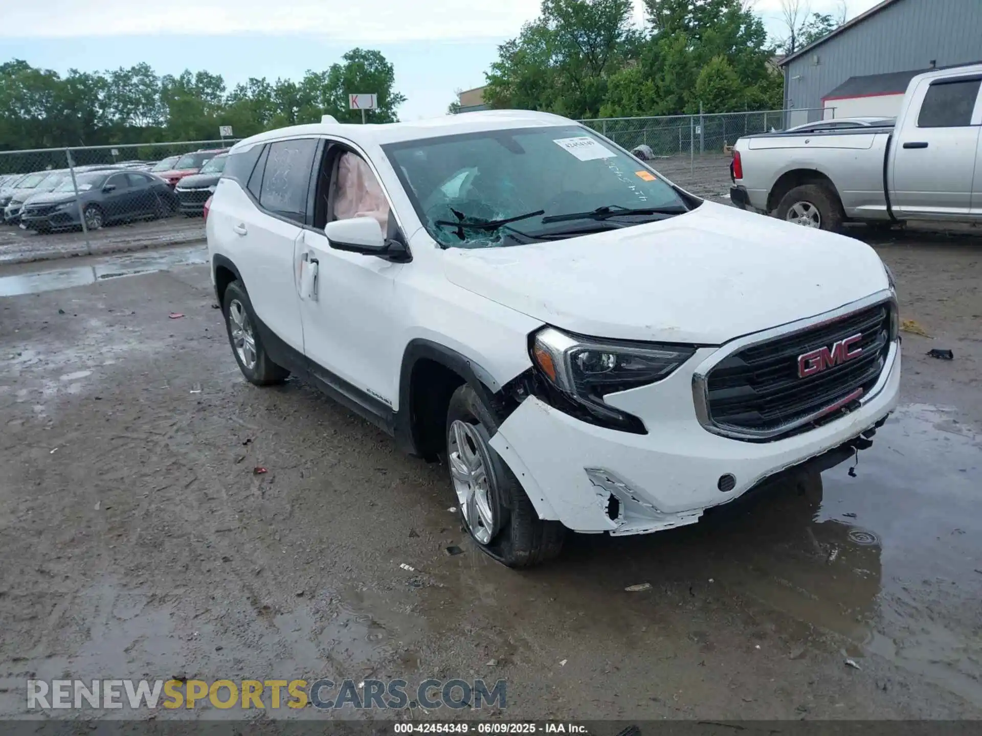 1 Photograph of a damaged car 3GKALMEV5KL364822 GMC TERRAIN 2019