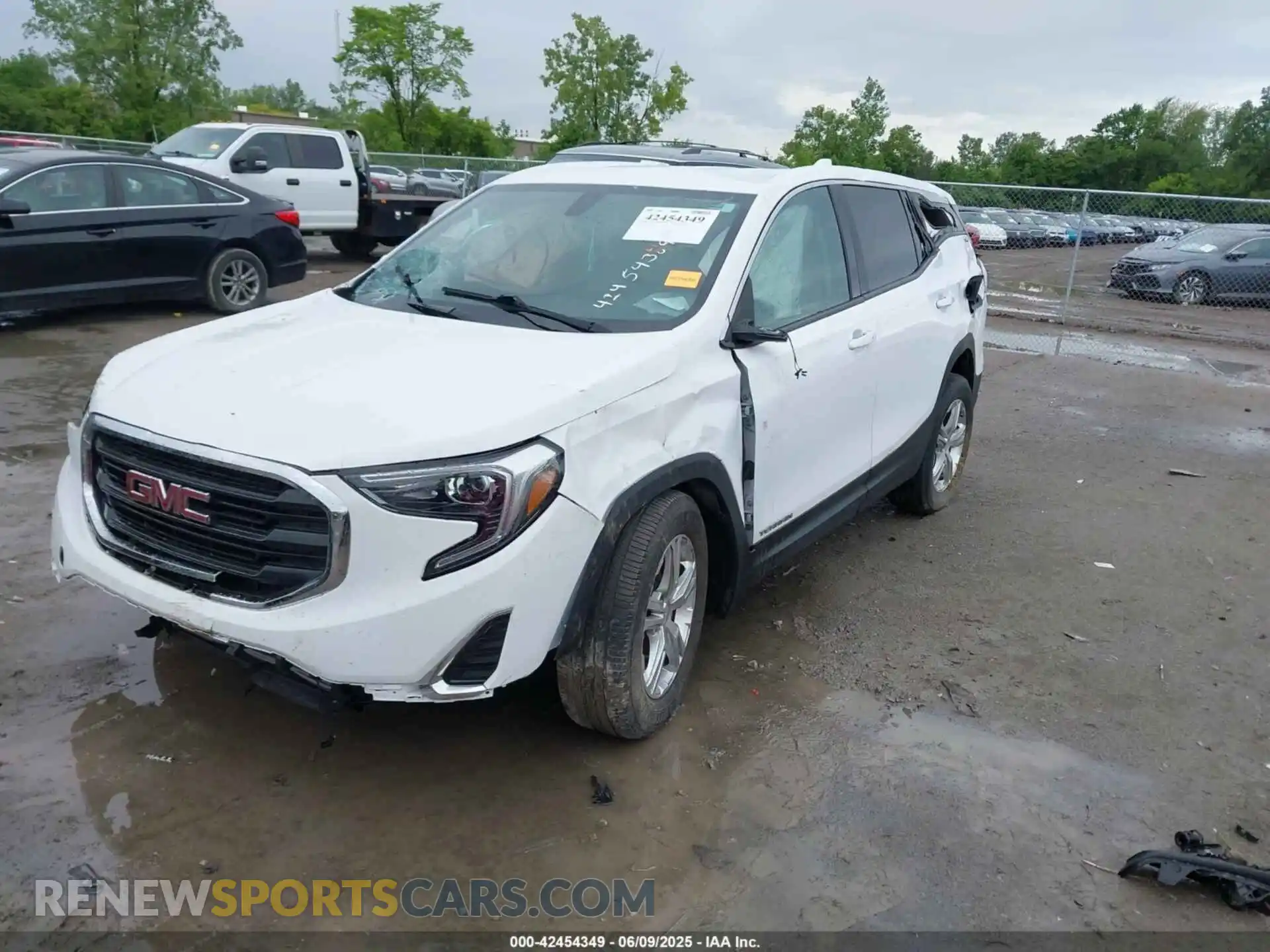 2 Photograph of a damaged car 3GKALMEV5KL364822 GMC TERRAIN 2019