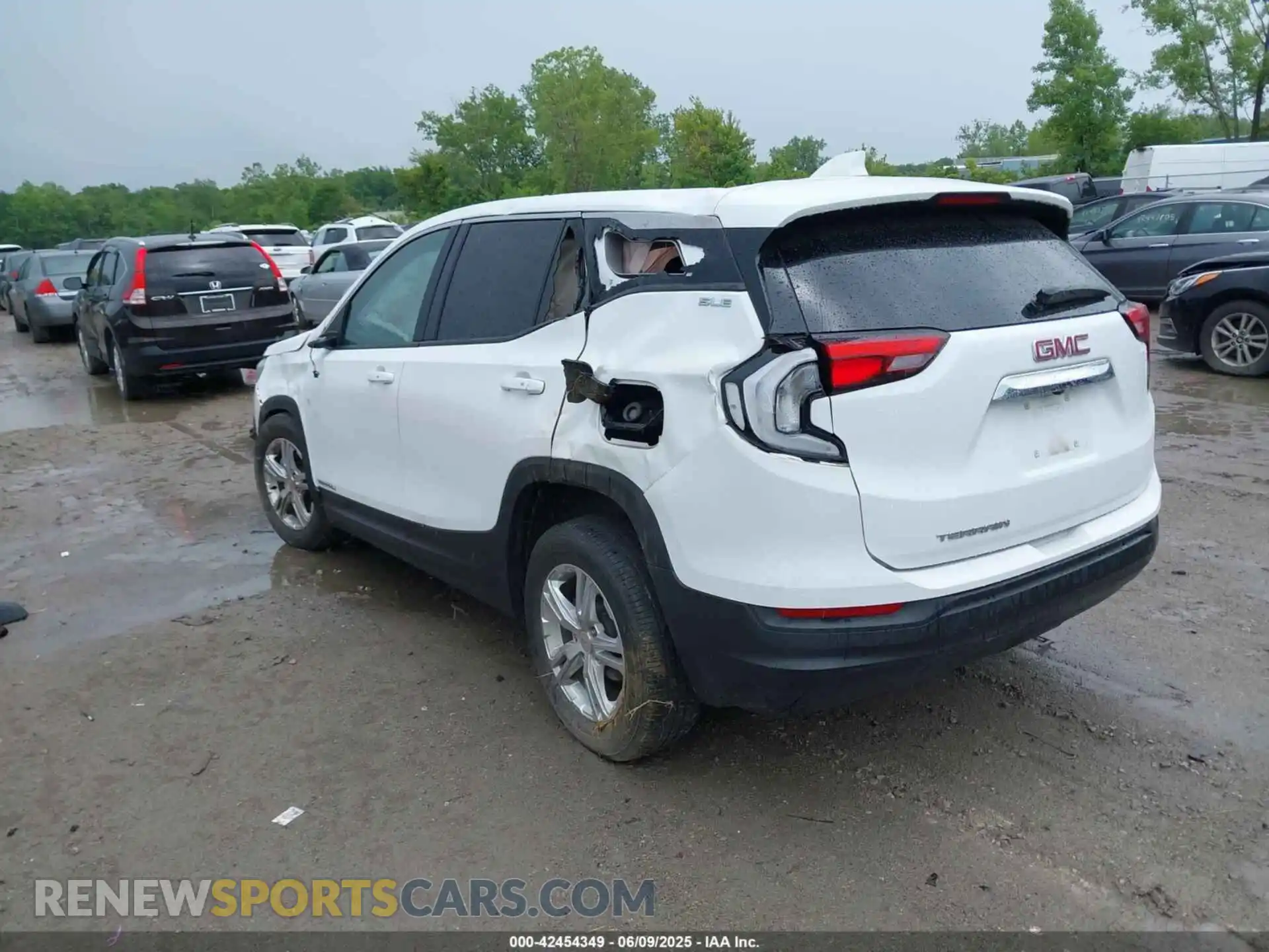 3 Photograph of a damaged car 3GKALMEV5KL364822 GMC TERRAIN 2019
